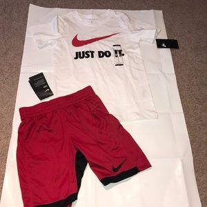 Brand New Nike 2 Piece Set